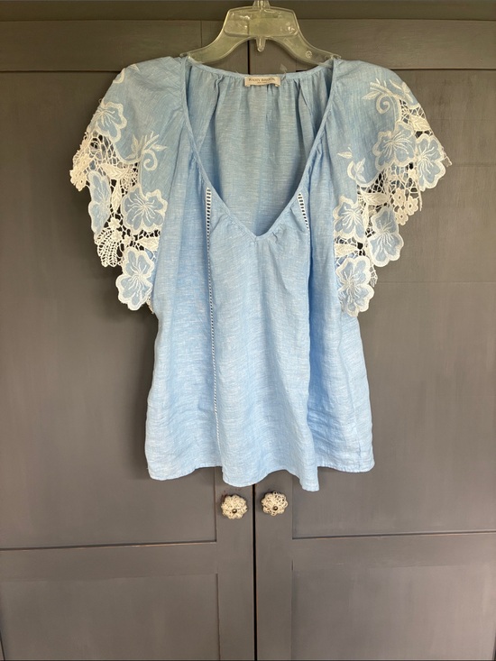 Ramy Brook Tops - Ramy Brook large linen Light Blue  Lace Sleeve V-Neck Top